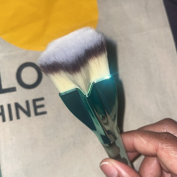 IT Cosmetics Limited Edition Super Star Foundation Brush bundle - Picture 8 of 15